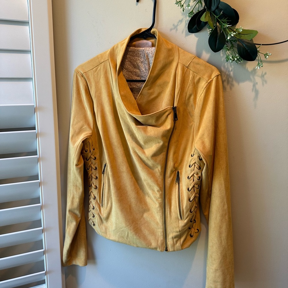 Willow Yellow Leather Jacket with Waterfall Front - Picture 11 of 14